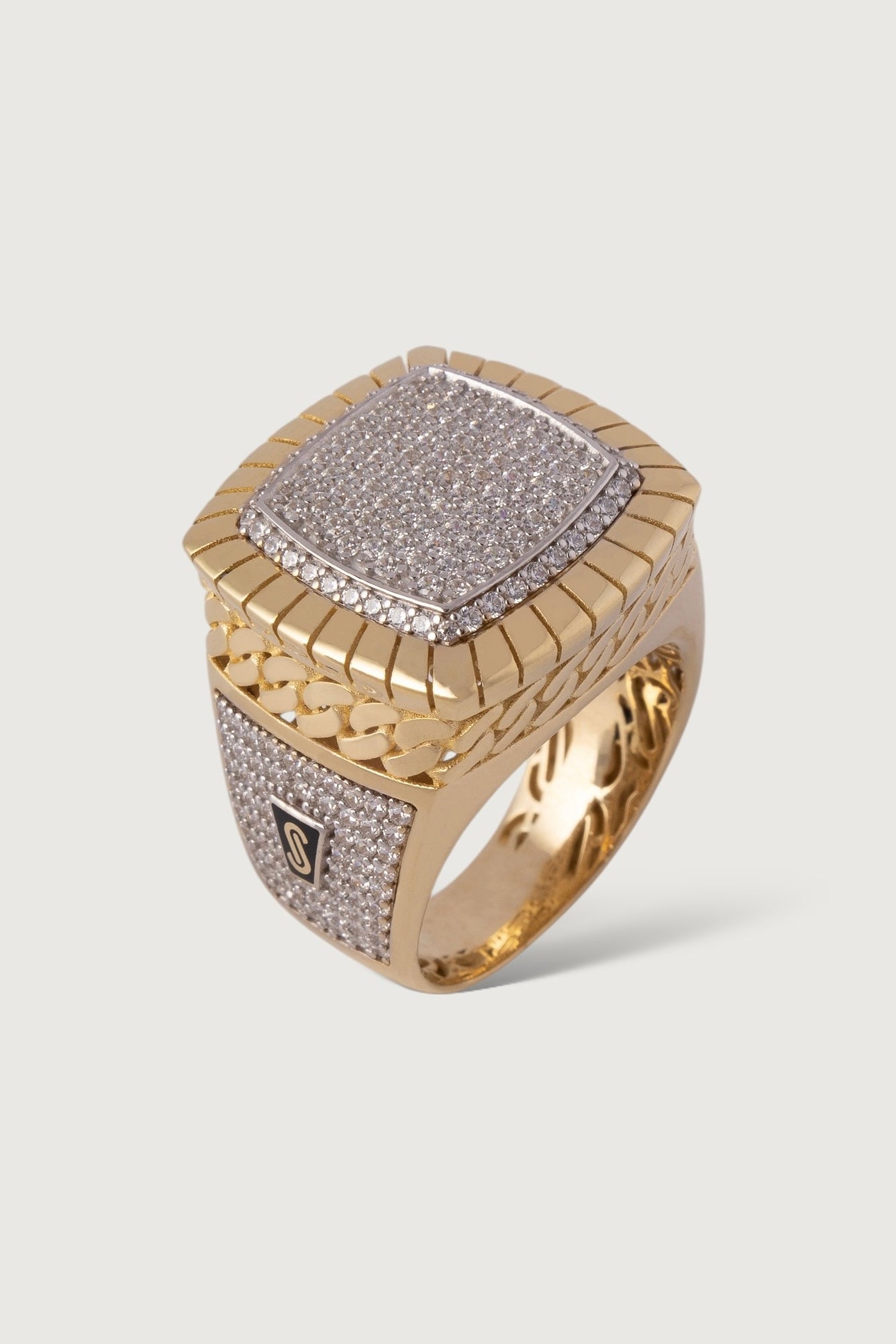 Monaco Quadrata Ring