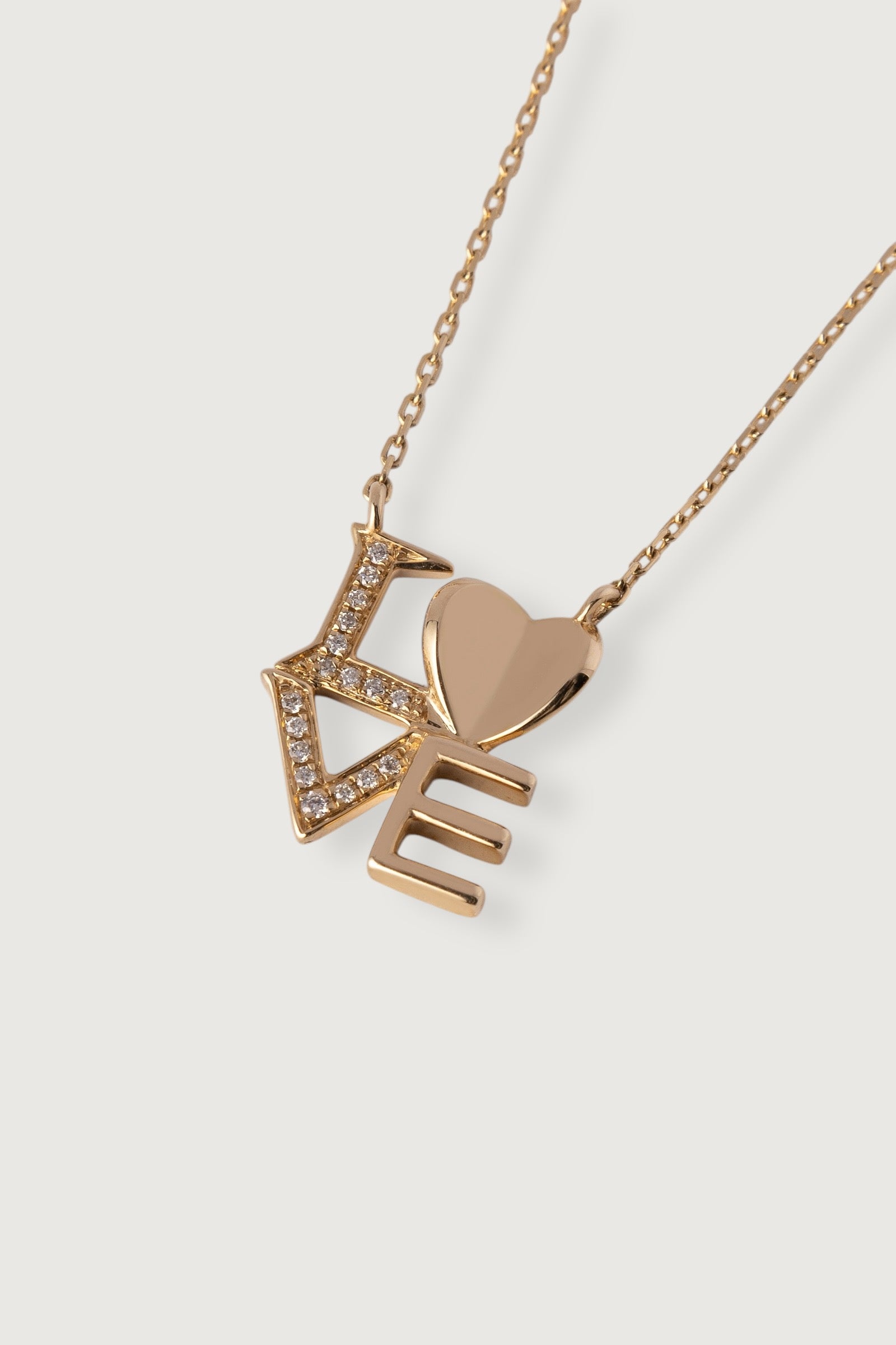 LOVE SPARKLE CHAIN