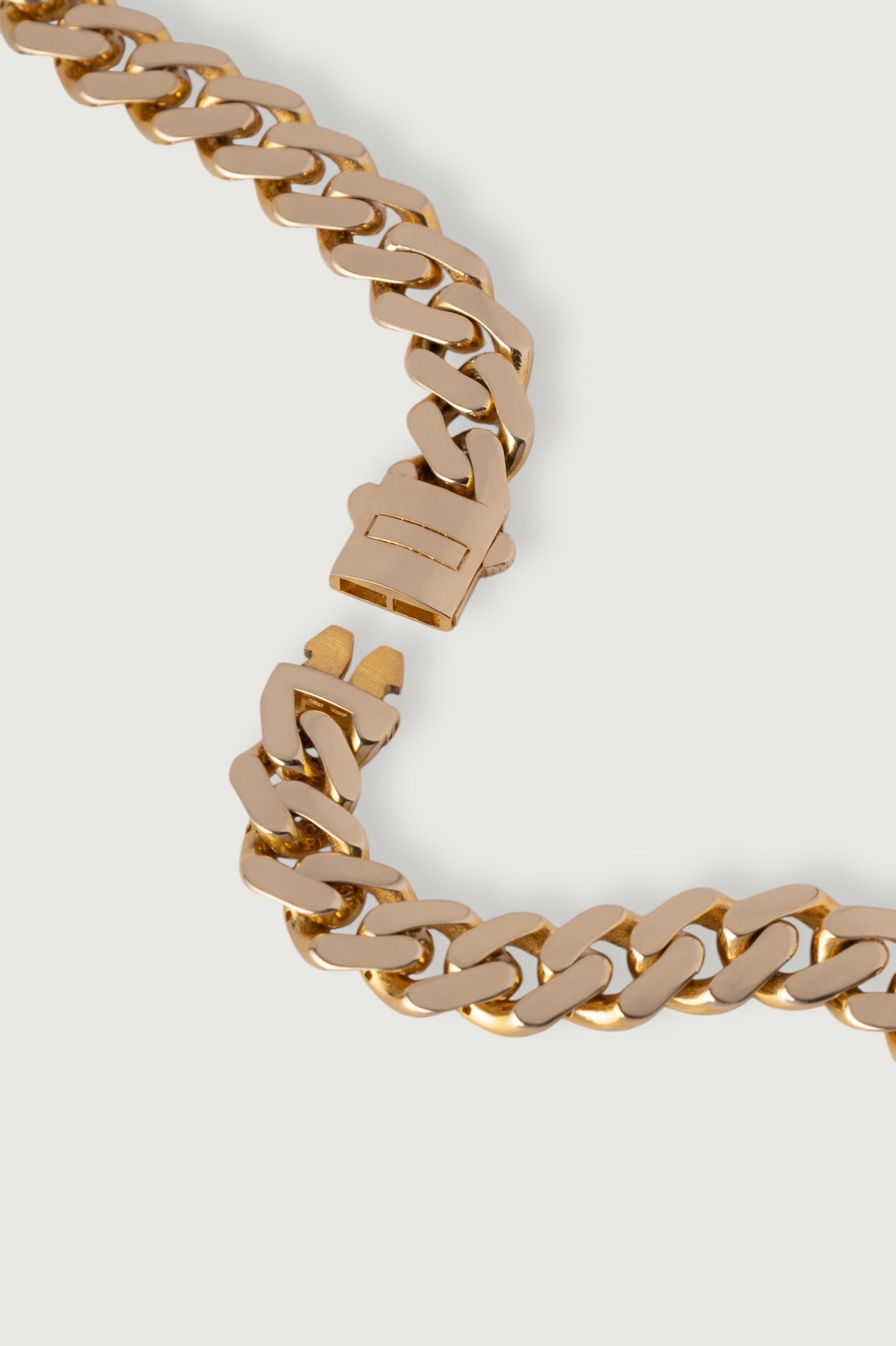 CUBAN LINK CHAIN 9MM - LOCK CLASP