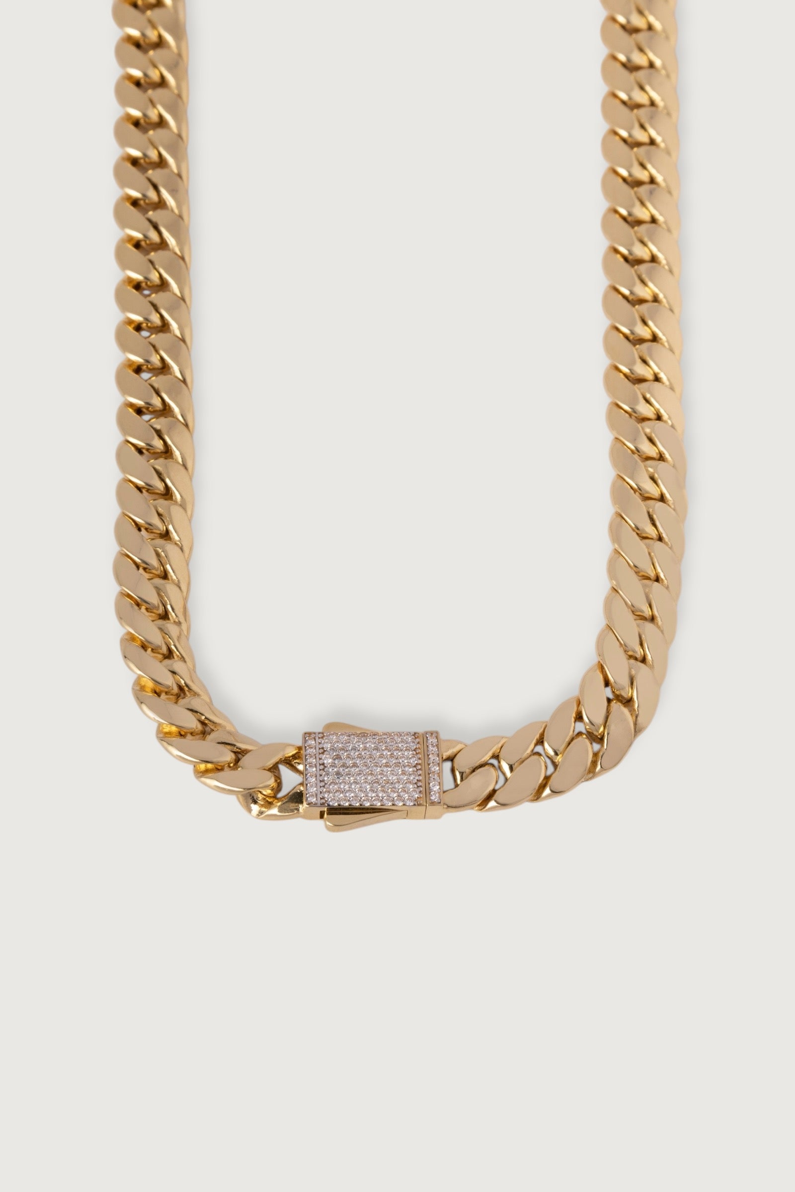 10MM FLAT CUBAN CHAIN WITH PAVÉ BOX CLASP