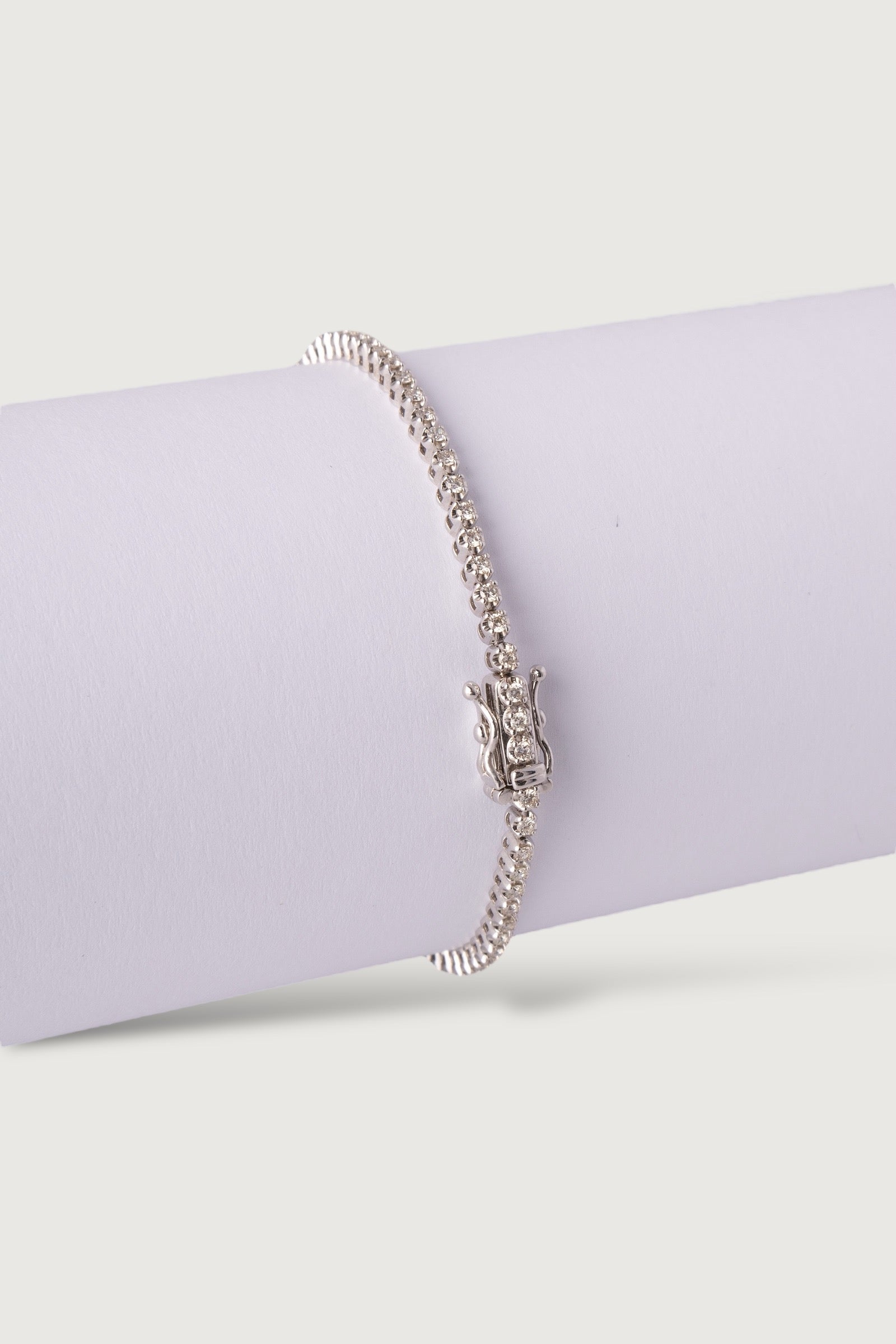FLEXIBLE TENNIS DIAMOND BRACELET